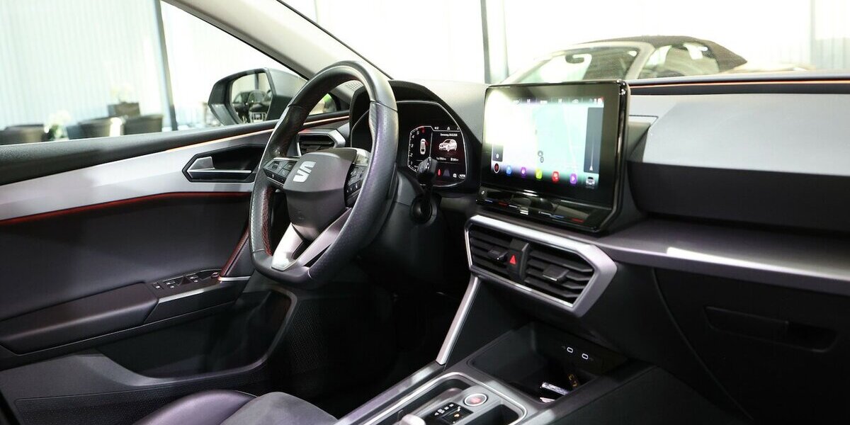 Seat Leon ST 2.0 TDI DSG FR-SPORT-PLUS / LED,PANORAMA 142.000 km 20.777 &euro; Hamm 59077