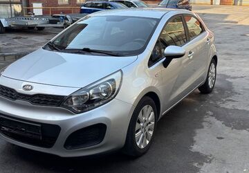 Kia Rio 78.000 km 5.399 &euro; Iserlohn 58640