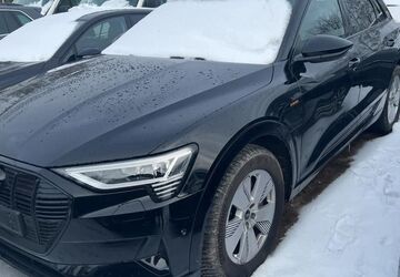 Audi e-tron 61.926 km 37.850 &euro; Hagen 58091