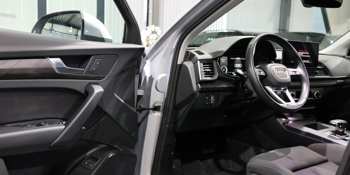 Audi Q5 SPORTBACK 50 TFSI E Q S-LINE BLACK / PANORAMA 144.000 km 31.555 &euro; Hamm 59077