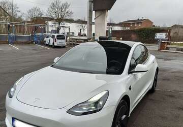 Tesla Model 3 17.984 km 31.550 &euro; Hamm 59073