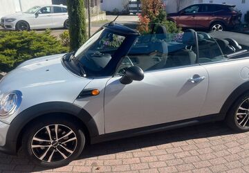 Mini One Cabrio 112.950 km 7.790 &euro; Bochum 44805