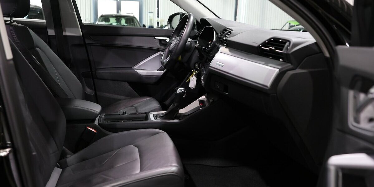 Audi Q3 40 TDI QUATTRO ADVANCED MATRIX-LED,VOLL-LEDER 86.000 km 30.444 &euro; Hamm 59077