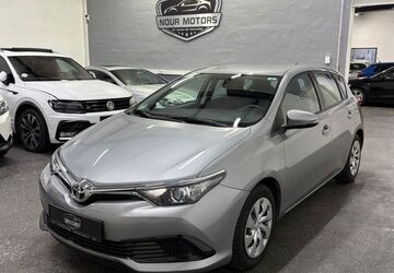 Toyota Auris 74.800 km 9.500 &euro; Iserlohn 58638