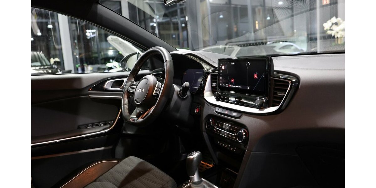 Kia cee´d 1.6 DCT GT-LINE SPORT LED, VIRTUAL-COCKPIT 66.000 km 19.999 &euro; Hamm 59077