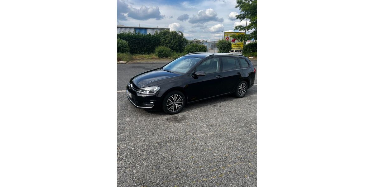 VW Golf 208.000 km 7.800 &euro; Bergkamen 59192