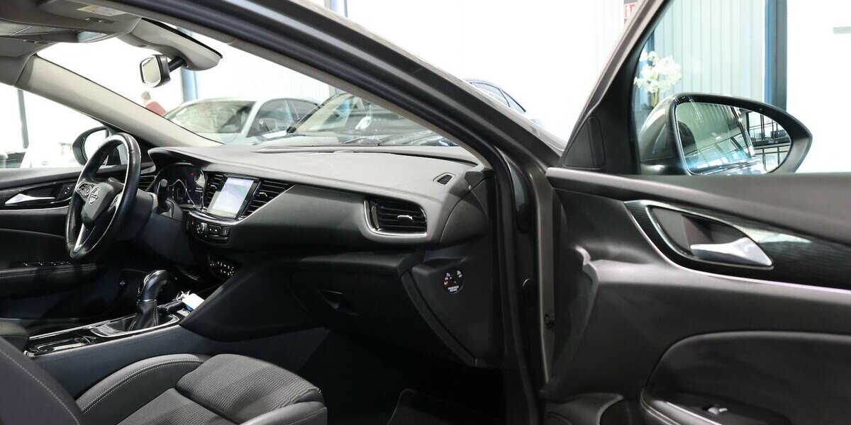 Opel Insignia ST 1.6 D BUSINESS INNOVATION / LED / 79.000 km 13.777 &euro; Hamm 59077