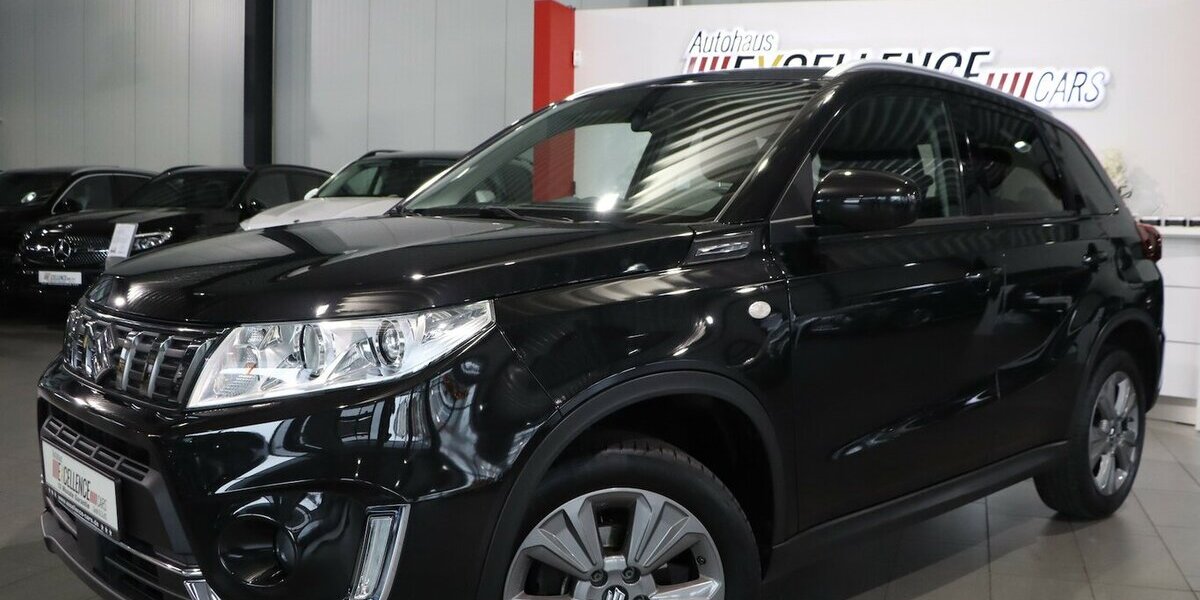 Suzuki Vitara 1.0 CLUB / NAVI+KAMERA, KLIMAAUTOMATIK 62.000 km 12.991 &euro; Hamm 59077