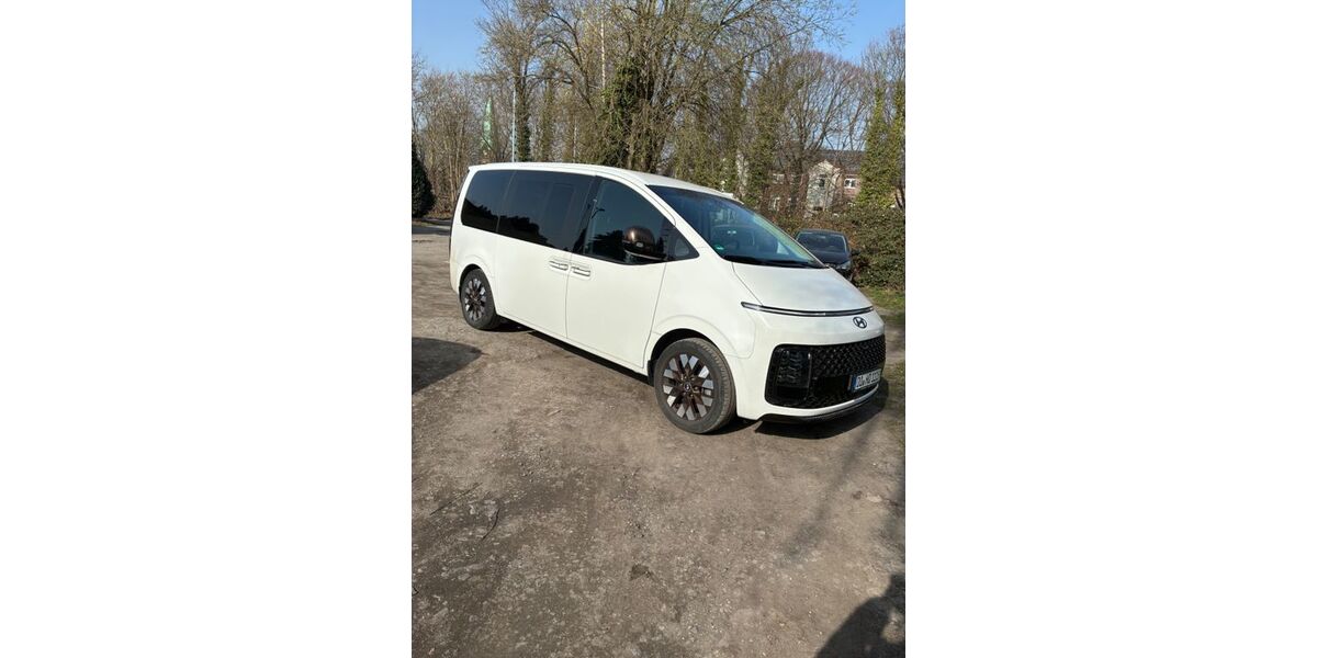 Hyundai STARIA 17.800 km 46.000 &euro; Dortmund 44319