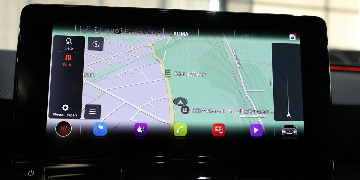 Seat Leon ST 2.0 TDI DSG FR-SPORT-PLUS / LED,PANORAMA 142.000 km 20.777 &euro; Hamm 59077