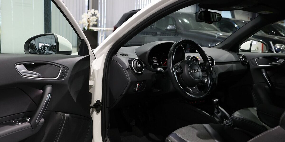 Audi A1 1.6 TDI SPORT WHITE / XENON, NAVI-MMI, LEDER 111.000 km 12.111 &euro; Hamm 59077