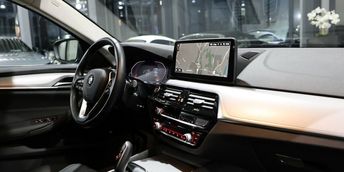 BMW 520d Touring xDrive BUSINESS EL.VOLL-LEDER, LED 14.000 km 38.777 &euro; Hamm 59077