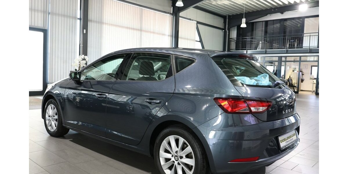 Seat Leon 1.6 TDI STYLE / NAVI-PLUS+APPLE+ANDROID 111.000 km 11.777 &euro; Hamm 59077