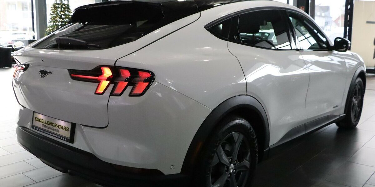 Ford Mustang Mach-E BANG & OLUFSEN / VIRTUAL COCKPIT 75.000 km 23.777 &euro; Hamm 59077