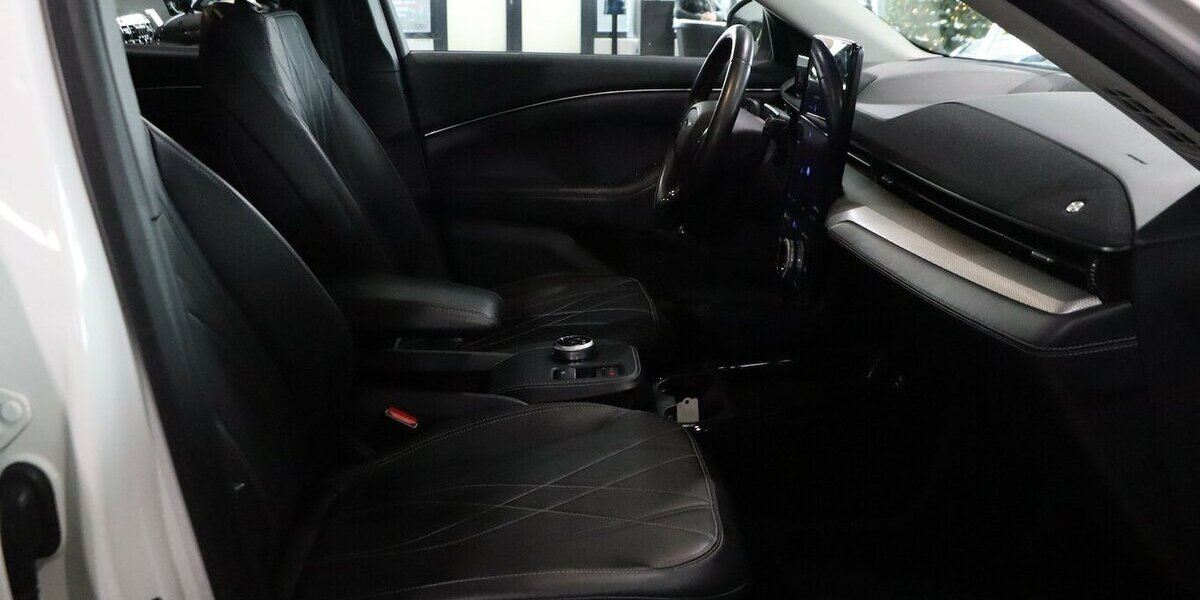 Ford Mustang Mach-E BANG & OLUFSEN / VIRTUAL COCKPIT 75.000 km 23.777 &euro; Hamm 59077