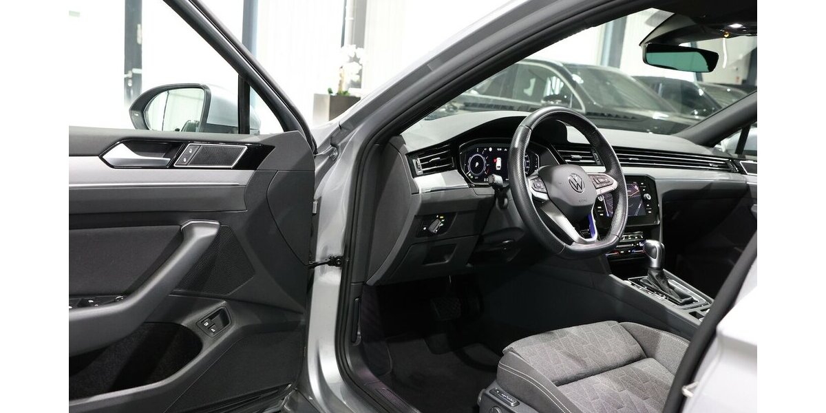 VW Passat Variant GTE DSG IQ BUSINESS R-LINE SPORT 86.000 km 24.444 &euro; Hamm 59077
