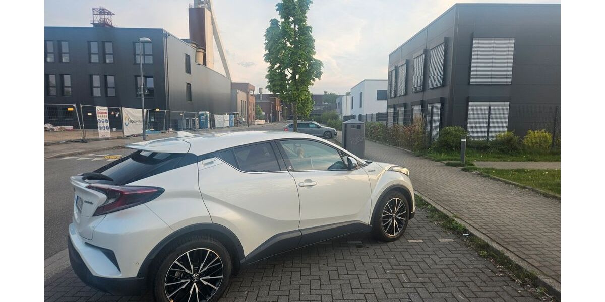 Toyota C-HR 86.500 km 17.500 &euro; Herten 45701