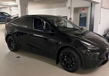 Tesla Model Y 26.010 km 31.000 &euro; Bochum 44799