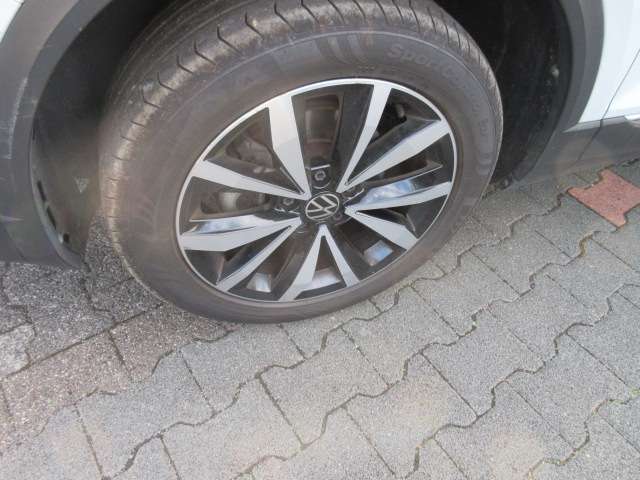 VW T-Roc Style 2.0 TDI NAVI PANORAMA KAMERA CLIMATRON 65.850 km 20.988 &euro; Bergkamen 59192