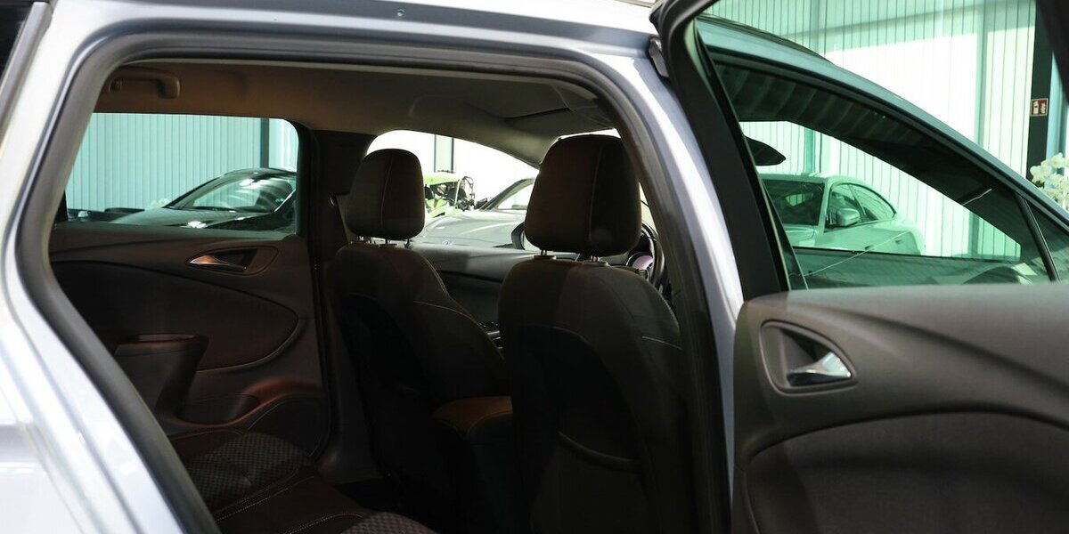 Opel Astra K ST 1.6 T ACTIVE 200-PS / APPLE+ANDROID 130.000 km 10.777 &euro; Hamm 59077