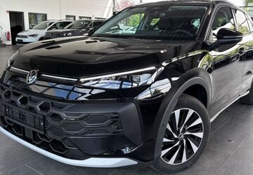 VW T-Roc 7.930 km 34.570 &euro; Lünen 44536