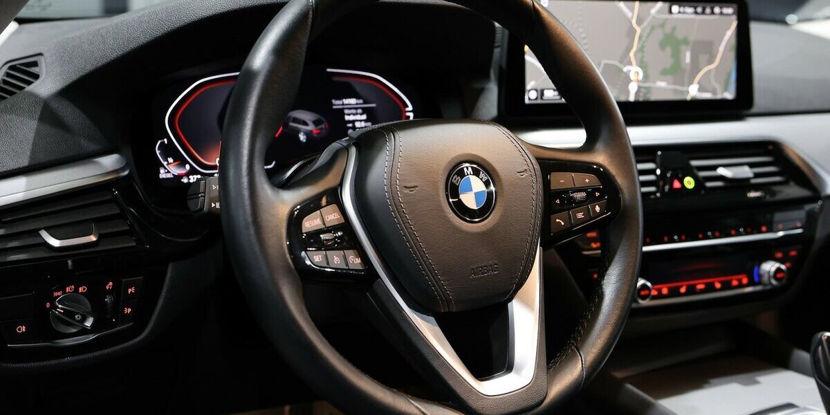 BMW 520d Touring xDrive BUSINESS EL.VOLL-LEDER, LED 14.000 km 38.777 &euro; Hamm 59077