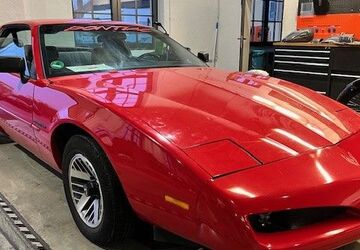 Pontiac Firebird 144.466 km 8.490 &euro; Bochum 44866