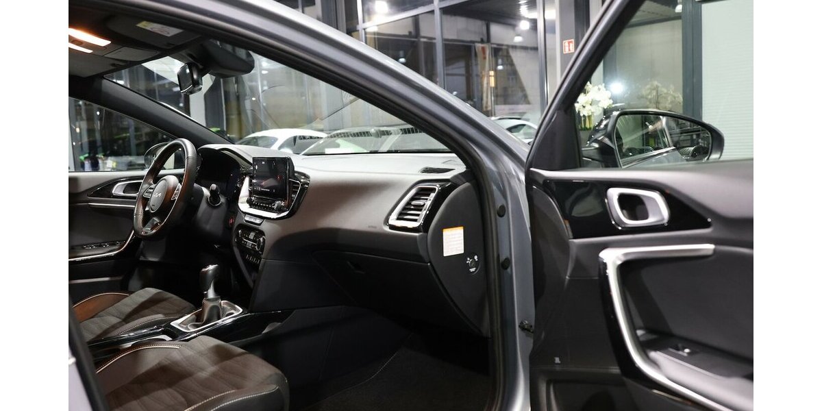 Kia cee´d 1.6 DCT GT-LINE SPORT LED, VIRTUAL-COCKPIT 66.000 km 19.999 &euro; Hamm 59077