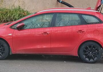 Kia ceed Sportswagon 218.000 km 6.395 &euro; Dortmund 44149
