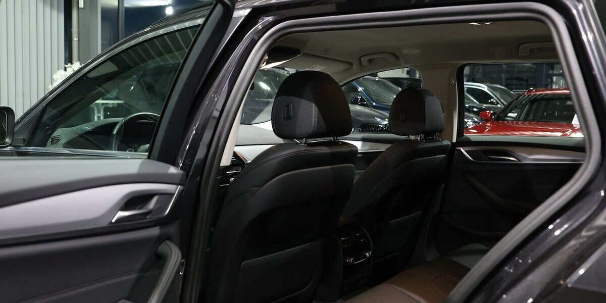 BMW 520d Touring xDrive BUSINESS EL.VOLL-LEDER, LED 14.000 km 38.777 &euro; Hamm 59077