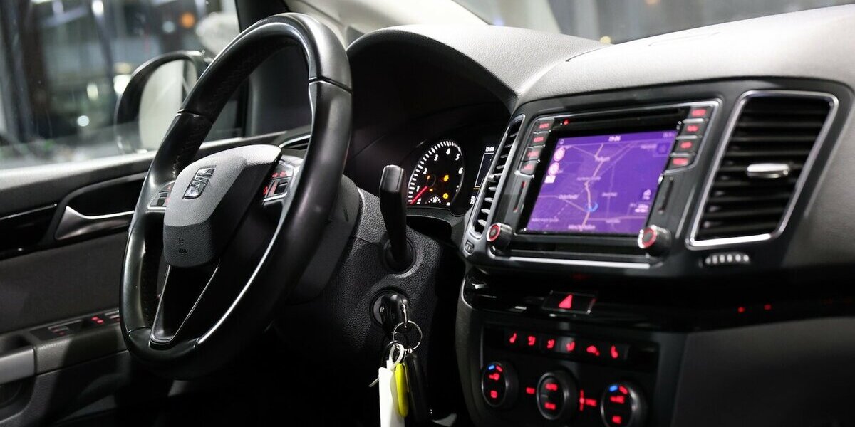 Seat Alhambra 1.4 TSI DSG STYLE BUSINESS / 7-SITZER / 75.000 km 27.221 &euro; Hamm 59077