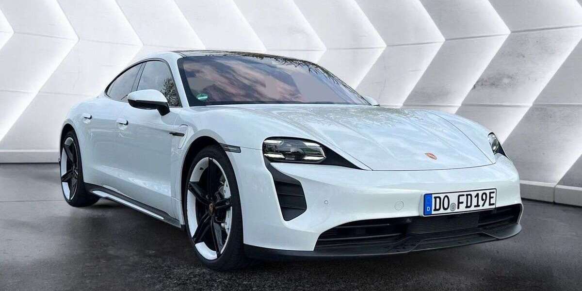 Porsche Taycan 106.980 km 61.980 &euro; Dortmund 44263