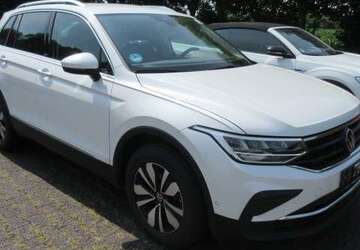 VW Tiguan MOVE 2.0 TDI DSG NAVI KAMERA LED ACC ALU AP 28.150 km 31.988 &euro; Bergkamen 59192