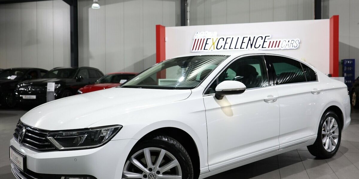 VW Passat 1.6 TDI Comfortline WHITE / MASSAGE+SHZ 176.000 km 10.555 &euro; Hamm 59077