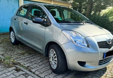 Toyota Yaris 146.000 km 3.800 &euro; Hagen 58119