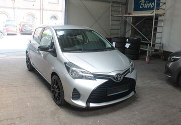 Toyota Yaris 69.312 km 9.999 &euro; Bochum 44867