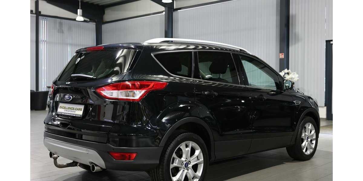 Ford Kuga 2.0 TDCI 4x4 TITANIUM / LEDER / NAVI+ 90.000 km 12.555 &euro; Hamm 59077