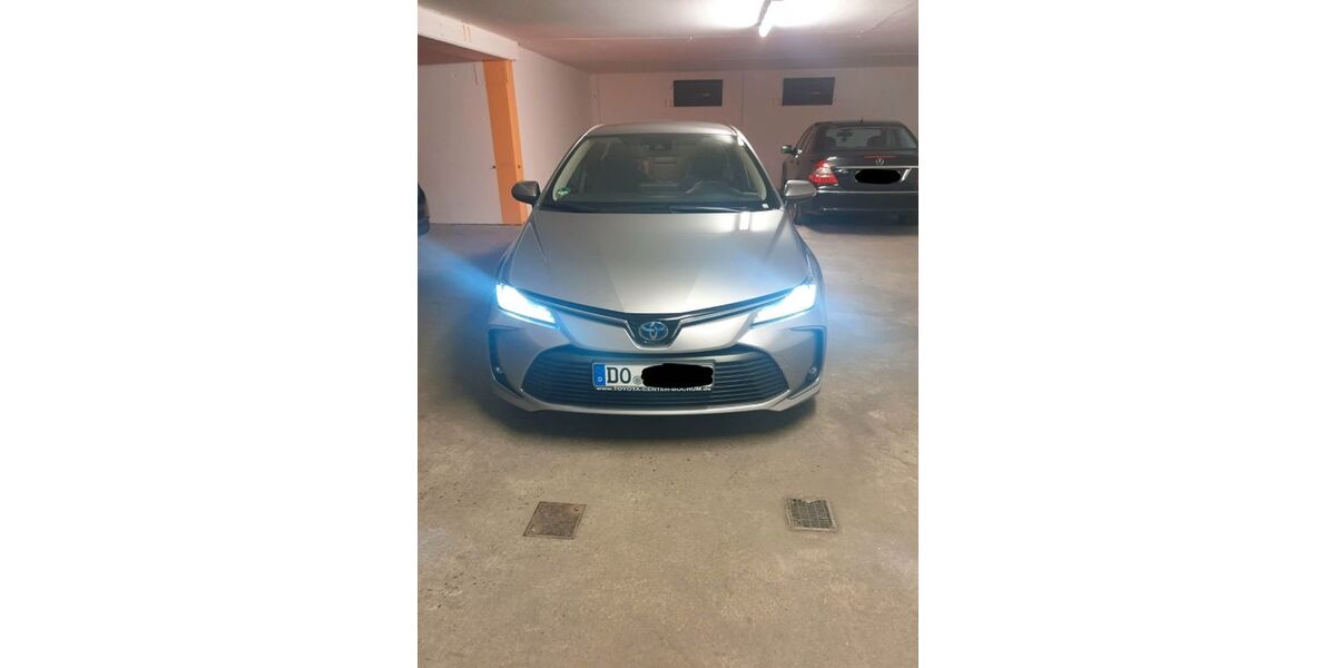 Toyota Corolla 77.500 km 19.900 &euro; Dortmund 44147