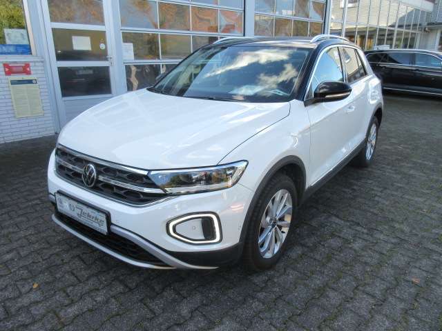 VW T-Roc Style 1.5 TSI DSG NAVI AHK IQ LIGHT ALU APS 26.200 km 27.988 &euro; Bergkamen 59192