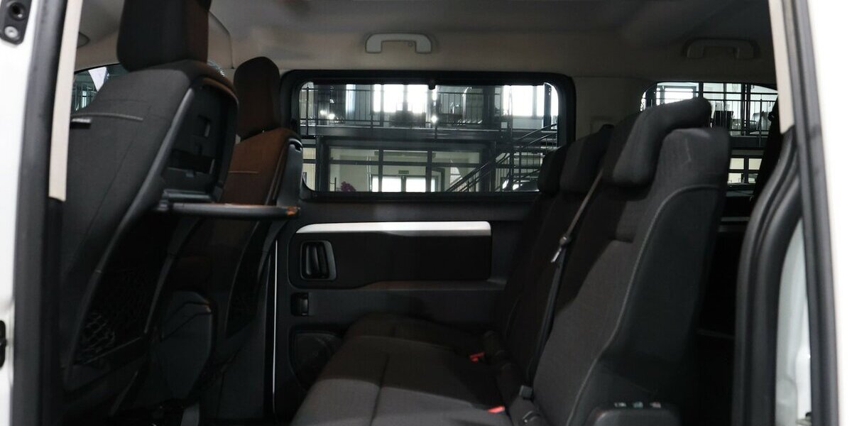 Opel Zafira Life 2.0 CDTI EDITION-M INNOVATION 8-SITZ 150.000 km 26.444 &euro; Hamm 59077