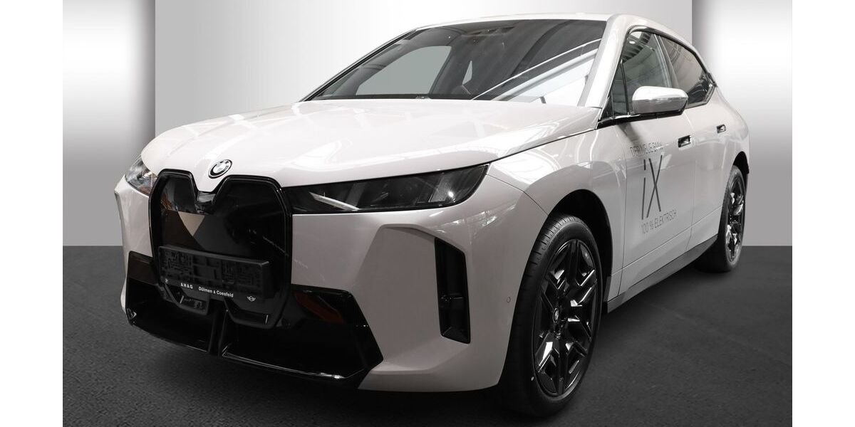 BMW iX 4.990 km 82.990 &euro; Dülmen 48249