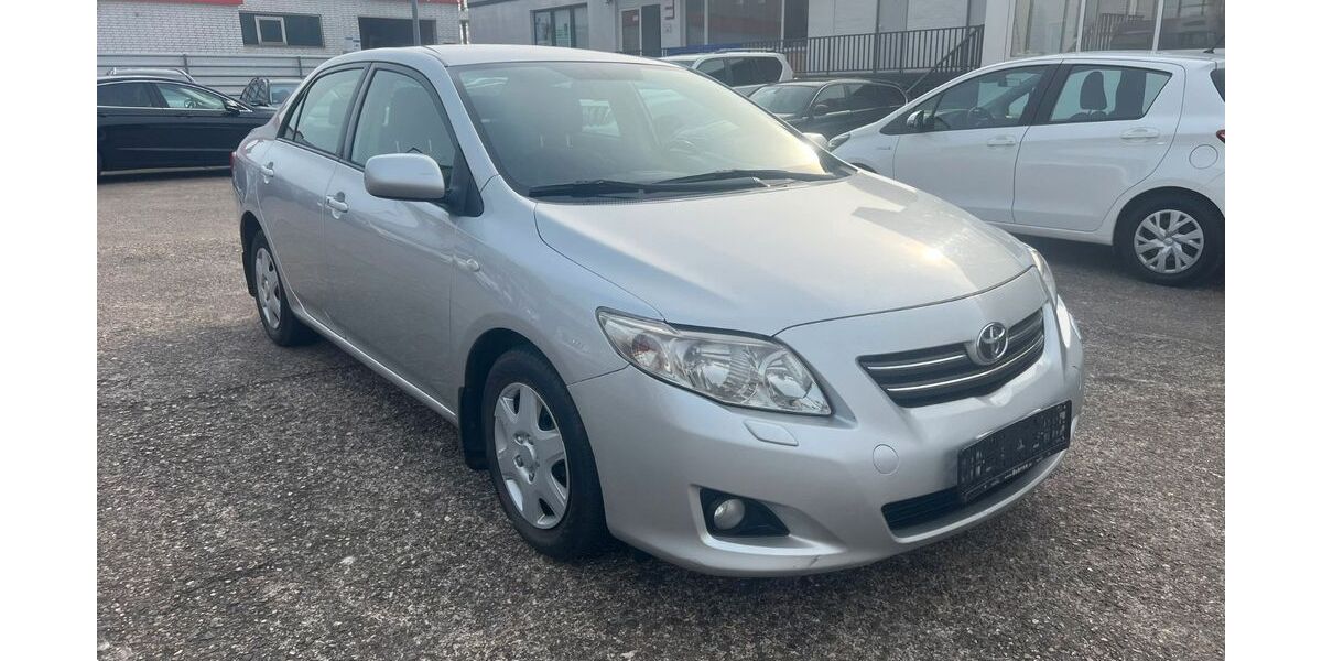 Toyota Corolla 182.011 km 4.100 &euro; Hamm 59067