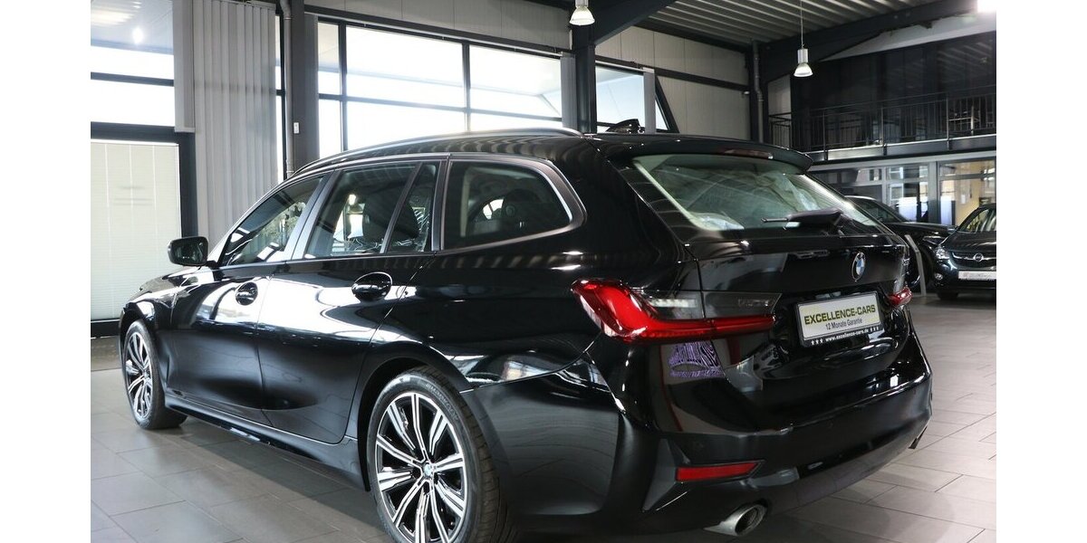 BMW 330d Touring ADVANTAGE / LED / LIVE+NAVI+ 149.000 km 22.777 &euro; Hamm 59077