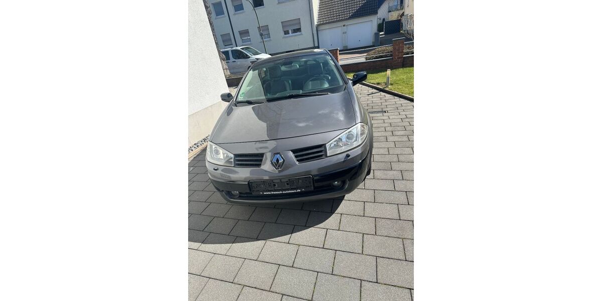 Renault Megane 121.000 km 3.999 &euro; Bergkamen 59192