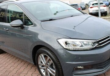 VW Touran 93.348 km 24.870 &euro; Lünen 44536