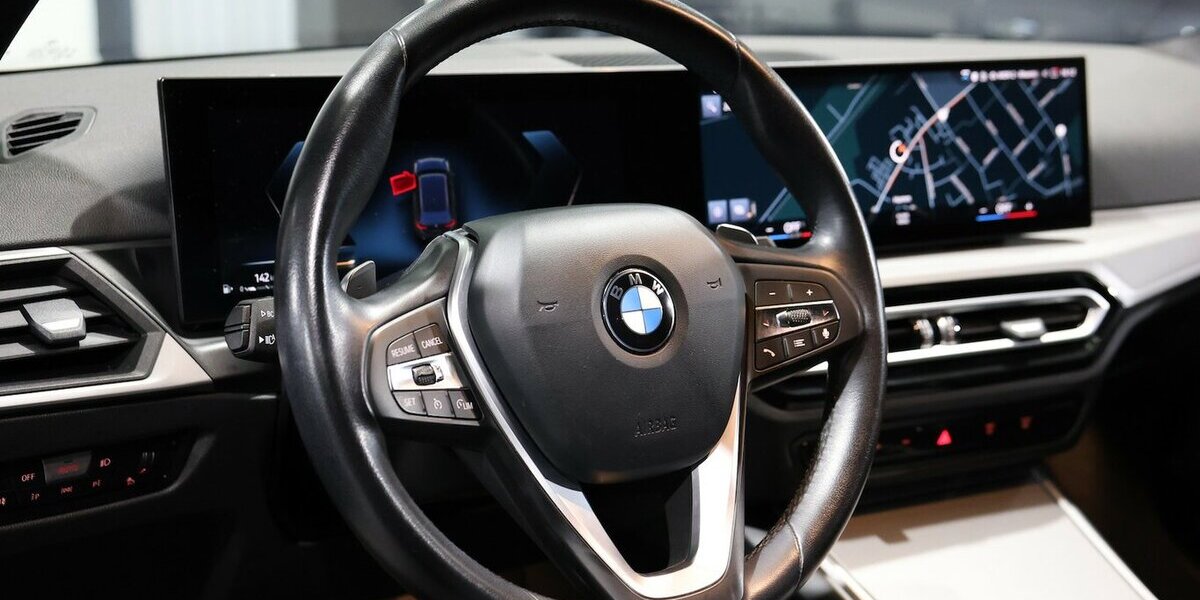 BMW 318d Touring SHADOW SPORT CURVED+NAVI,LEDER,LED 74.000 km 28.777 &euro; Hamm 59077