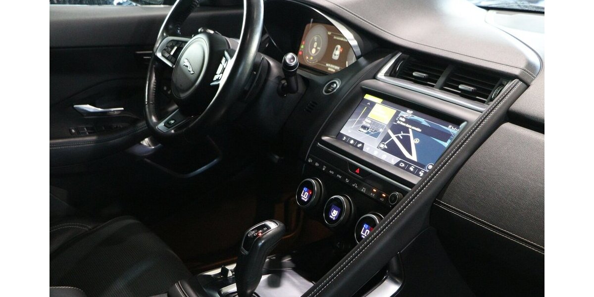 Jaguar E-Pace 2.0 T R-DYNAMIC HSE AWD BLACK PACK / TOP 84.000 km 22.991 &euro; Hamm 59077