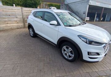 Hyundai TUCSON 79.500 km 16.100 &euro; Bochum 44795