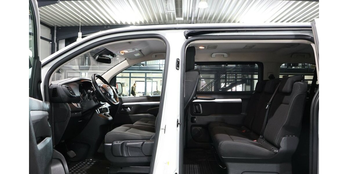 Opel Zafira Life 2.0 CDTI EDITION-M INNOVATION 8-SITZ 150.000 km 26.444 &euro; Hamm 59077