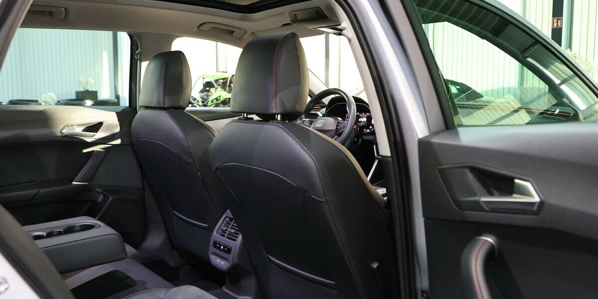 Seat Leon ST 2.0 TDI DSG FR-SPORT-PLUS / LED,PANORAMA 142.000 km 20.777 &euro; Hamm 59077